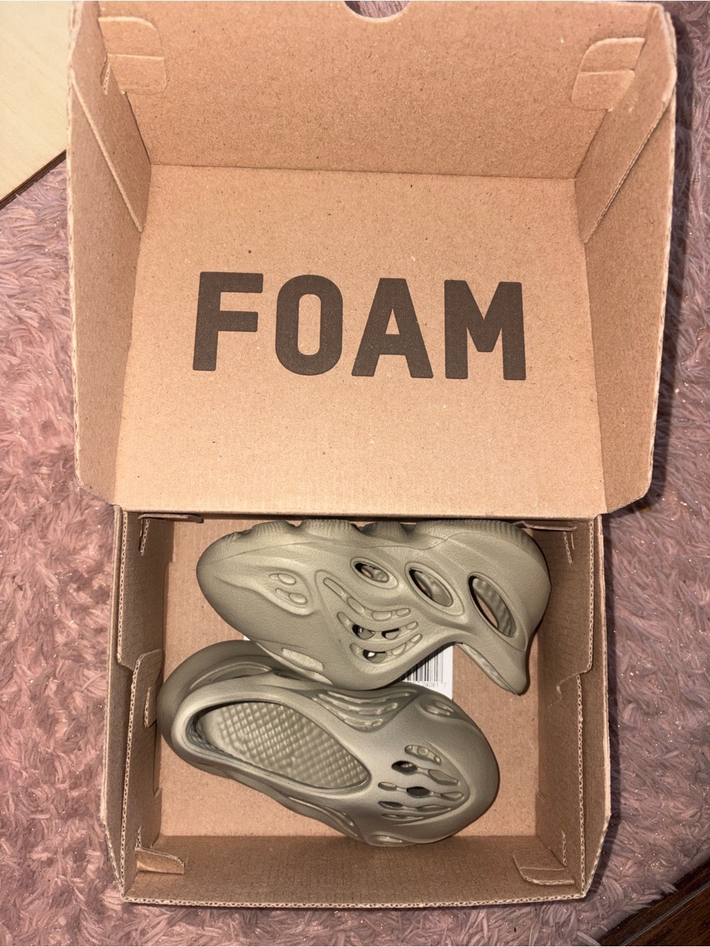 Yeezy Kids Foam Clog Sandals in Olive